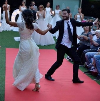 13322093_887107908068186_8726553355128975264_n